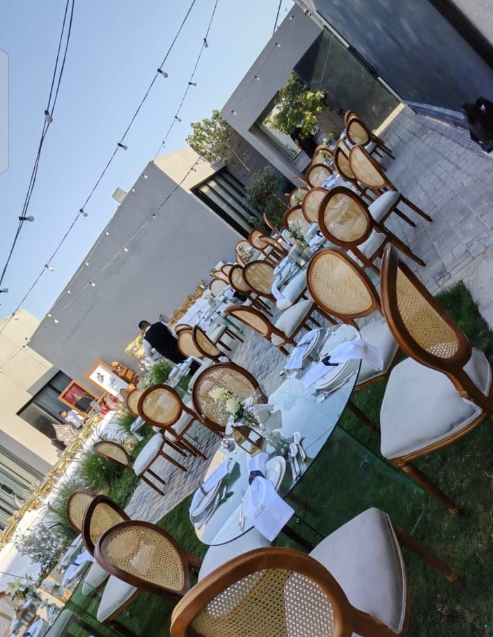 جلسة خارجية بحديقة