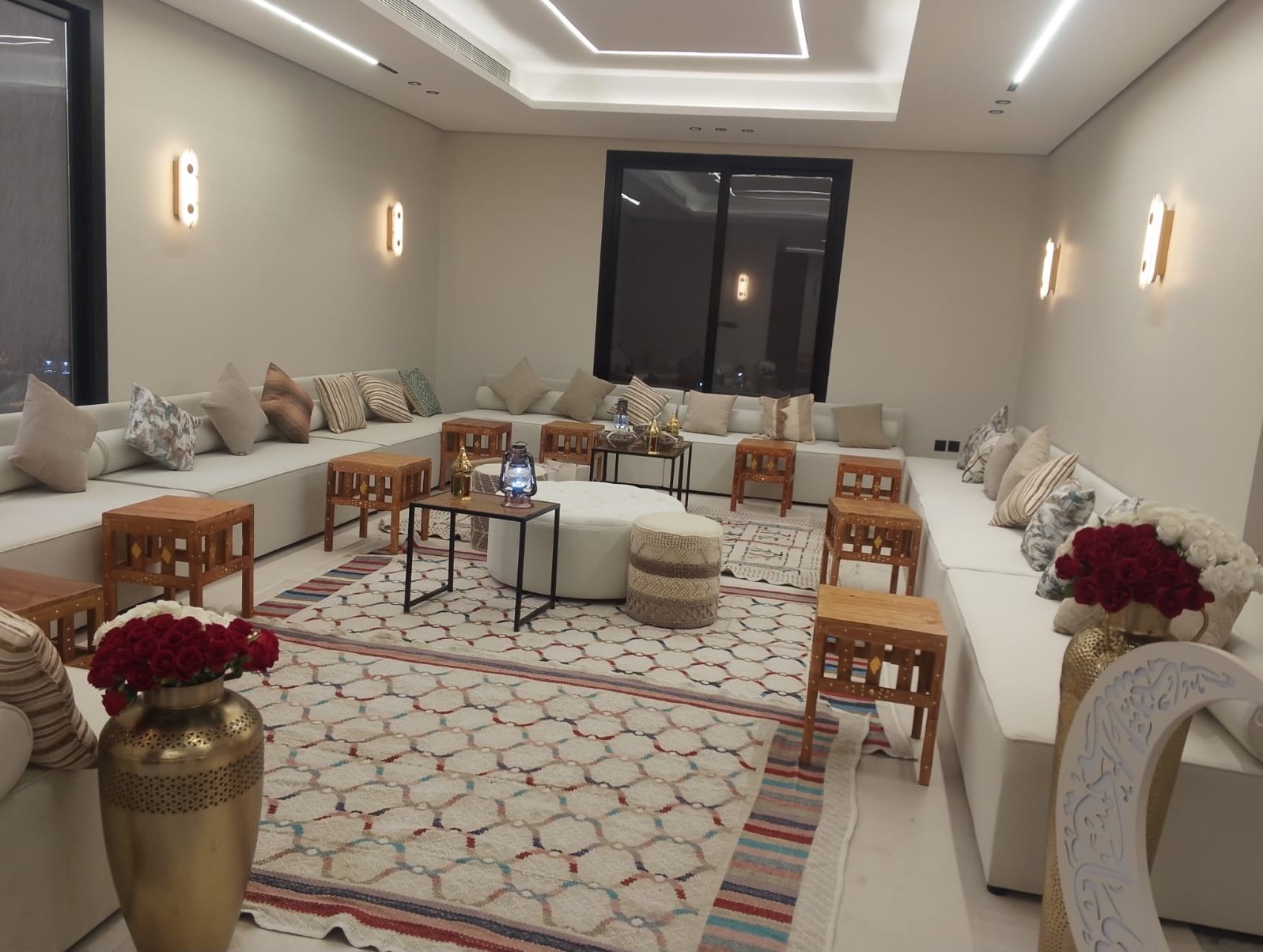 مجلس داخلي مودرن